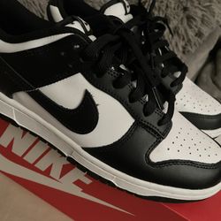 Pandas Dunks Size 9
