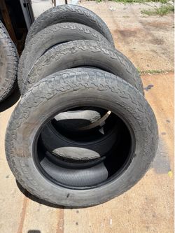 275/60R20 Bridgestone Dueler all terrain tires 🛞