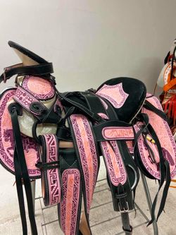 Montura charra bordada
