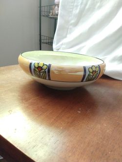 Noritake fine porcelain flower bowl paralyzed finished