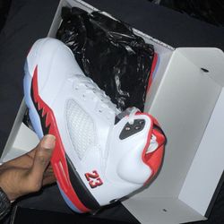 Air Jordan “Fire Red” 5’s