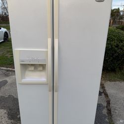 Whirlpool Refrigerator 