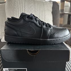 JORDAN 1 LOW 'TRIPLE BLACK' 2022 9.5MENS