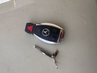 Uncut Genuine Mercedes-Benz Key