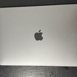 MacBook Pro 2019 13.3”
