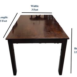 Dining Table / 4 Chairs