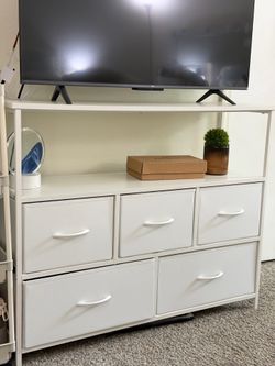 Tv stand & storage drawers white