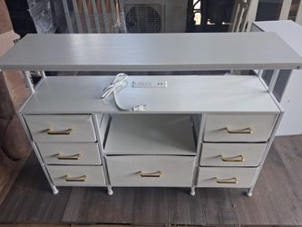 White 7 drawers chest dresser