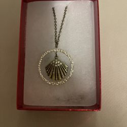 Silver/gold Shell Necklace 