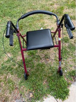 3-Wheel Rollator Walker with Seat and Brakes – Lightweight & Folding, Burgundy