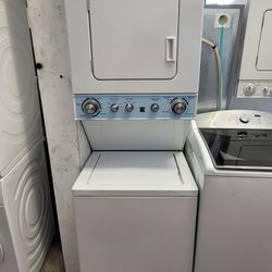 Kenmore 24" Wide Apartment Size Top Load Washer With Agitator And Electric 220volt Dryer Stackable Laundry Center