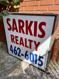 Metallic Lighted Pole Advertising Sign