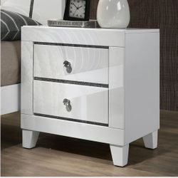 2 NIGHTSTAND NEW IN BOX ☎️ 1714586,2564 PICK UP PRICE