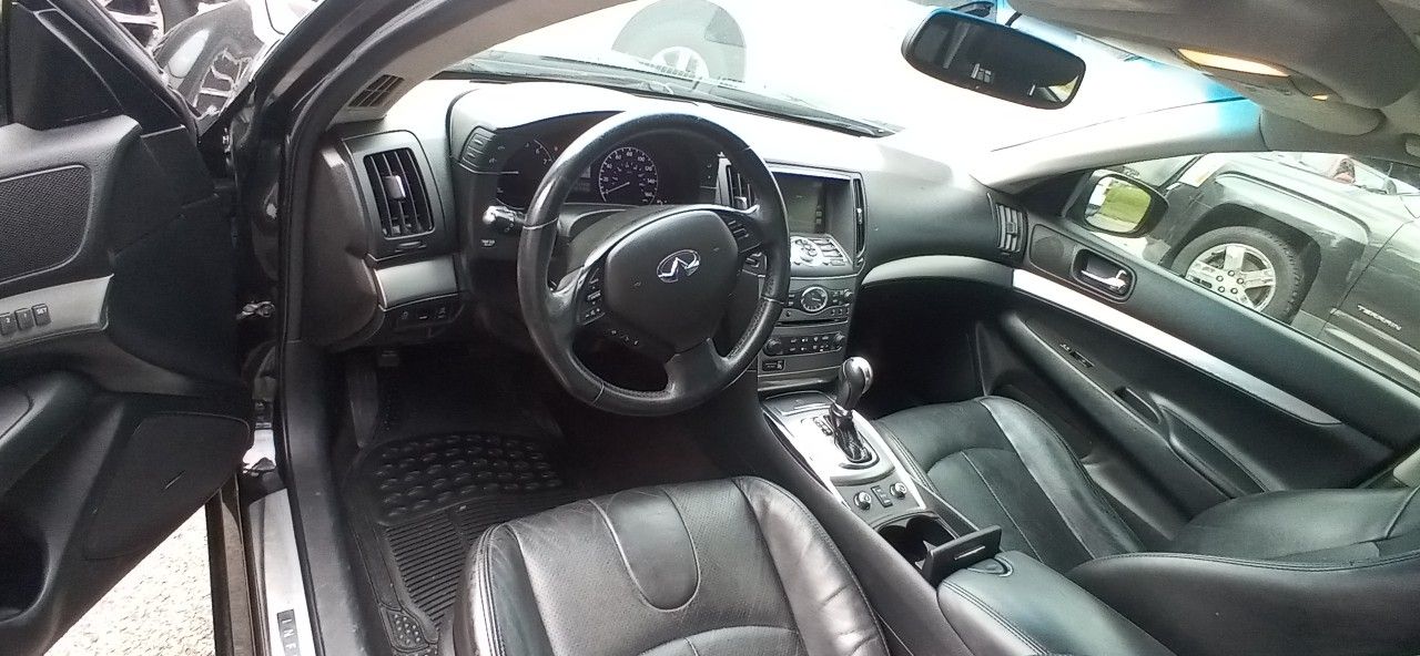 2011 Infiniti G37 Sedan