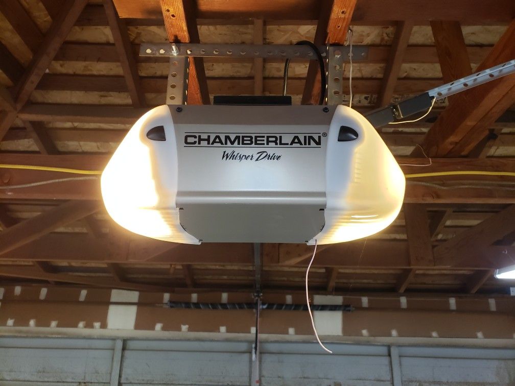 Chamberlain Whisper Drive Garage Door Opener