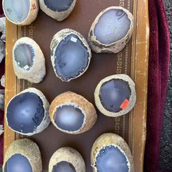 Large Rock Collection Of All Gems, Quartz Etc..