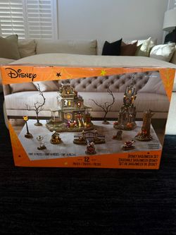 Brand New Disney 12-Piece Set