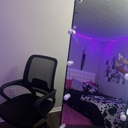 Mirror W/ lights & Office Chair 