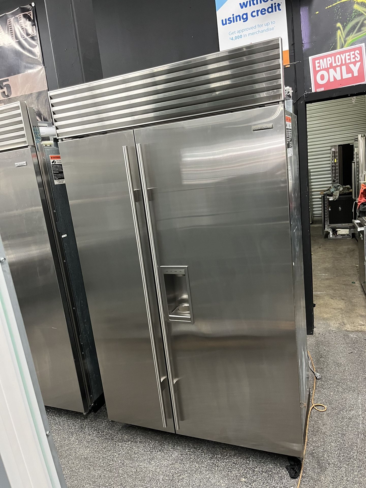 SubZero Built In 48” Side By Side Refrigerator Ice & Water ( 2022 Model )