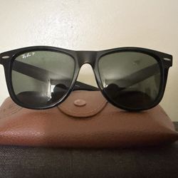 Ray-Ban Wayfarer RB2140 Polarized 54mm – Authentic – Made in Italy