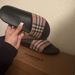Burberry Slides 