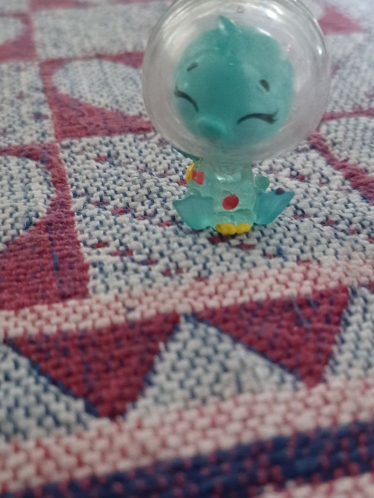#Hatchimals Collectible Mini Figure