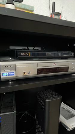 Sony DVP-SR510H DVD Player 1080p Upscaling HDMI CD MP3 JPEG Black New Open Box