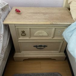 Bedroom Set Plus  2 Mattresses And Box