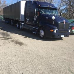 2002 Kenworth T2000 And 1997 Holden Trailer