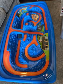 Step2 Deluxe Canyon Road Train & Track Table – Kids Car Activity Table