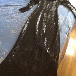 VTG FORMAL ELEGANT SEQUIN GOWN 