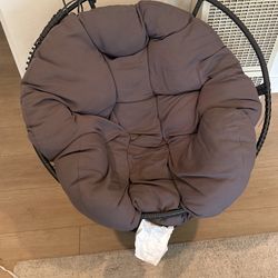 comfortable lounge chair