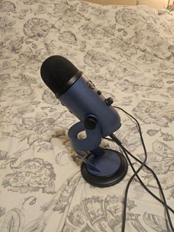 Yeti blue microphone