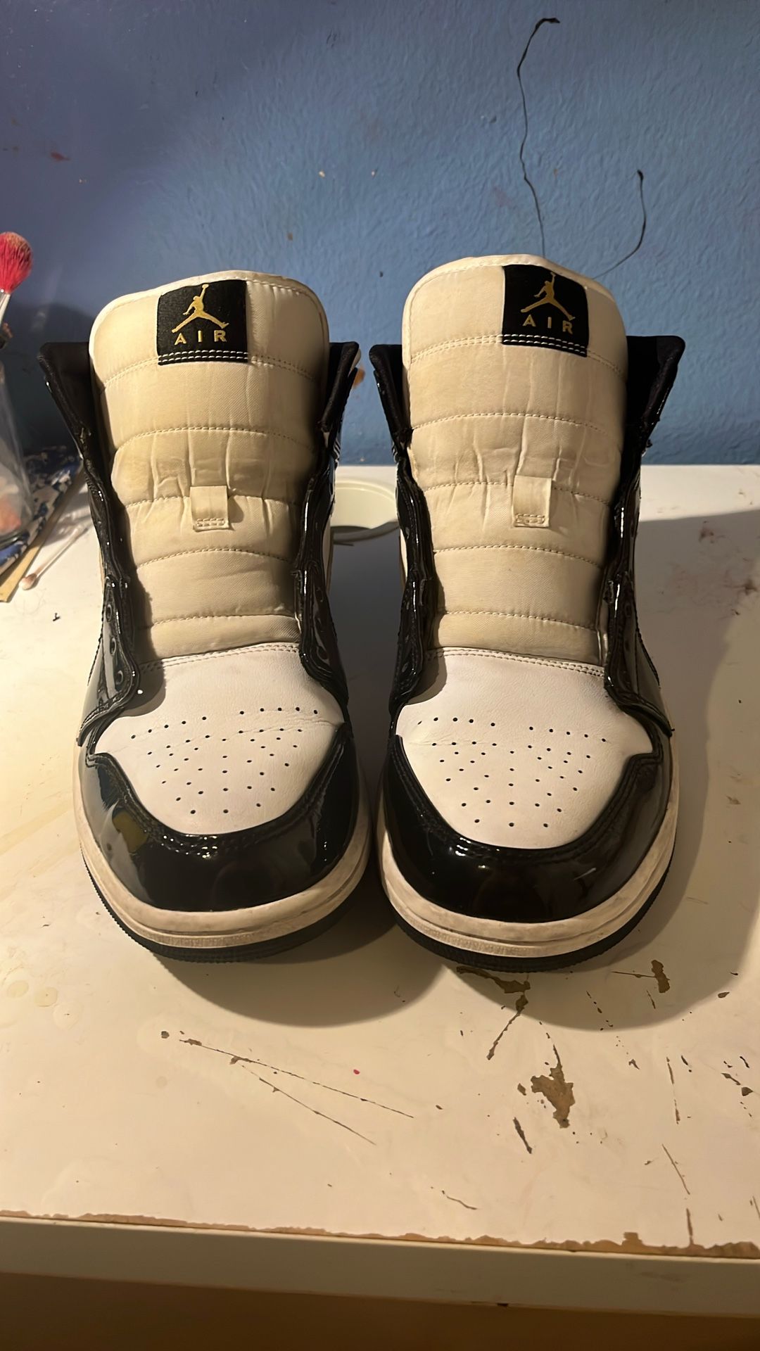 jordan 1 mid black white gold size 11