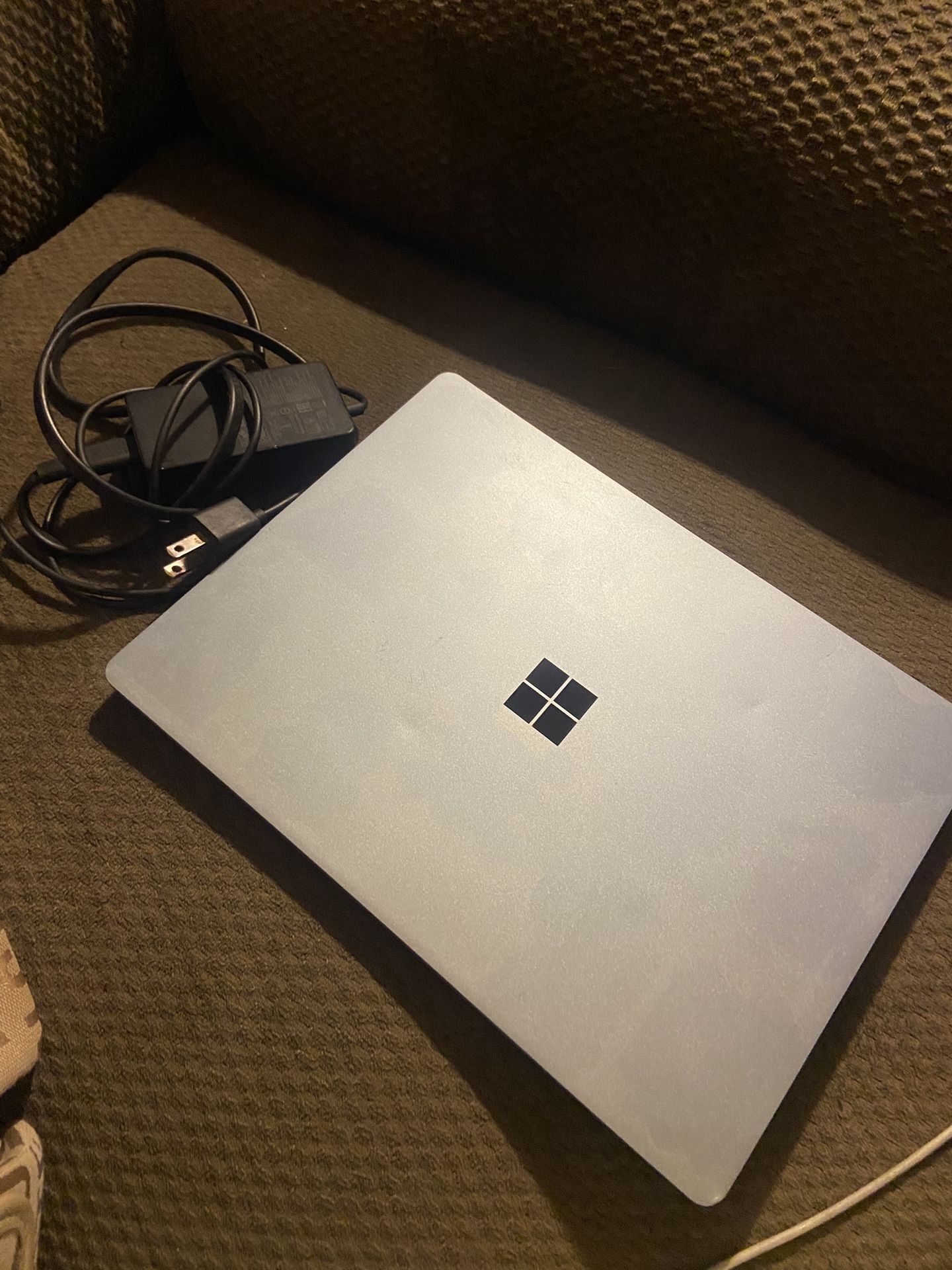 Microsoft 12.4 Multi-touch Surface Laptop