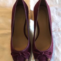 Tory Burch “LAILA” Suede Pump NIB SZ 5