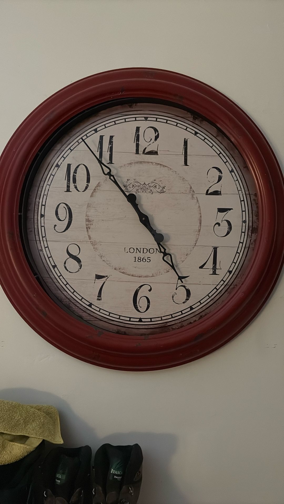 Battery Operated large Vintage Wall Clock