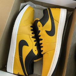 Air Jordan 1 Low 