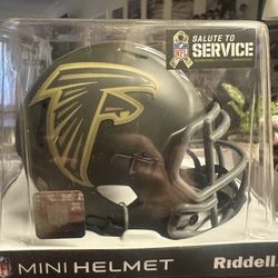 Bijan Robinson Signed Atlanta Falcons Riddell Salute To Service Mini Helmet BAS