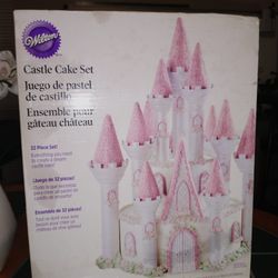Castle Cake Set Wilton