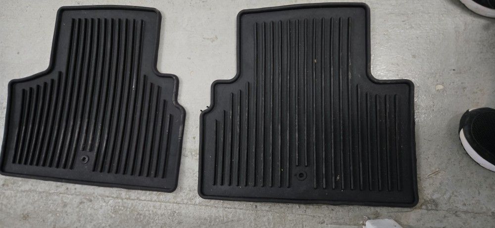2014 Infiniti Q50 Rubber Matts & Trunk Protector.