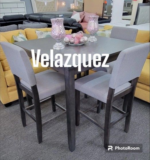 5 pc( grey finish wood counter height dining table set)