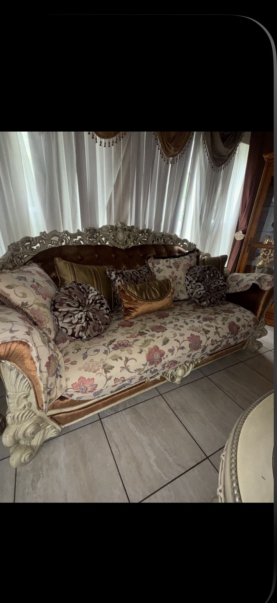 Homey Design Couch Set And Tables
