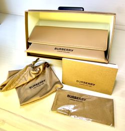 BURBERRY BRANDED/signature OG-ALL CASINGS(BRAND NEW🔥great SHAPE & CONDITION:10/10)