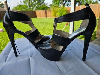 Michael Kors heel