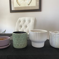 Assortment Of Small Ceramic Pots 