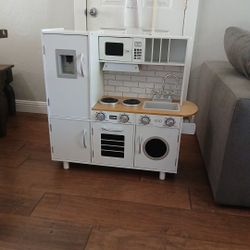Toy Kitchen