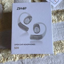 White EarPods Zhinio Company S09