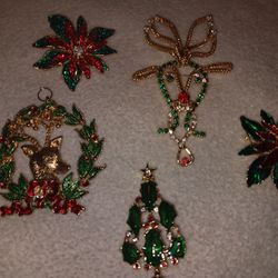 Christmas Pin Lot
