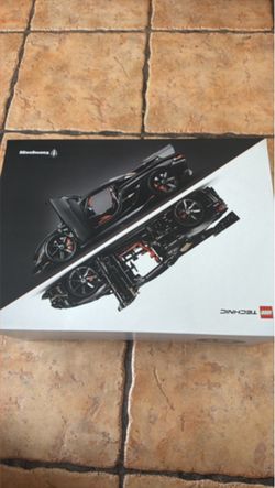 LEGO Technic Koenigsegg Sadair’s Spear Megacar 42232